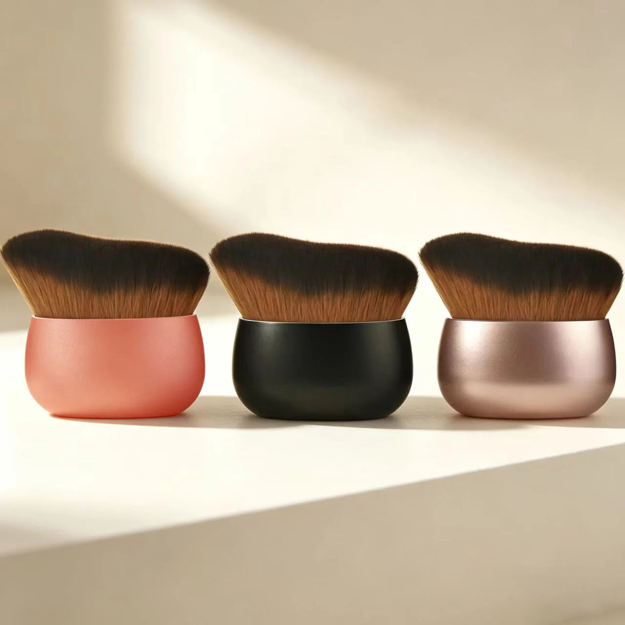 Oval Foundation & Contour Brush