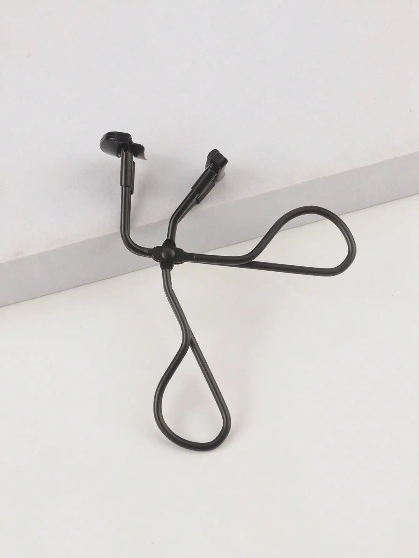 Rose Gold Mini Eyelash Curler